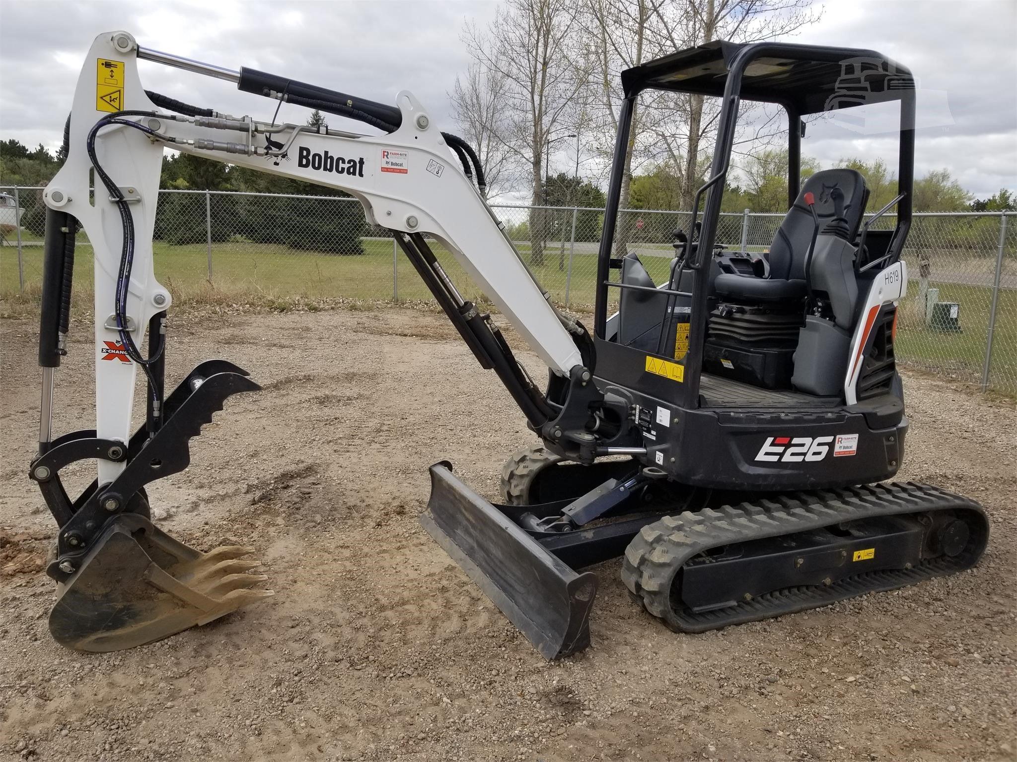 Where to find EXCAVATOR 3 TON W THUMB BOBCAT in Waynesboro